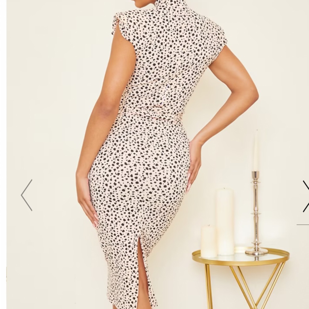 - PRETTY LITTLE THING Dress - Picture 4 of 13